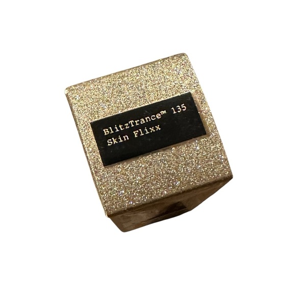 Pat McGrath - SKIN FLIXX 135 - BlitzTrance Lipstick - Picture 3 of 7